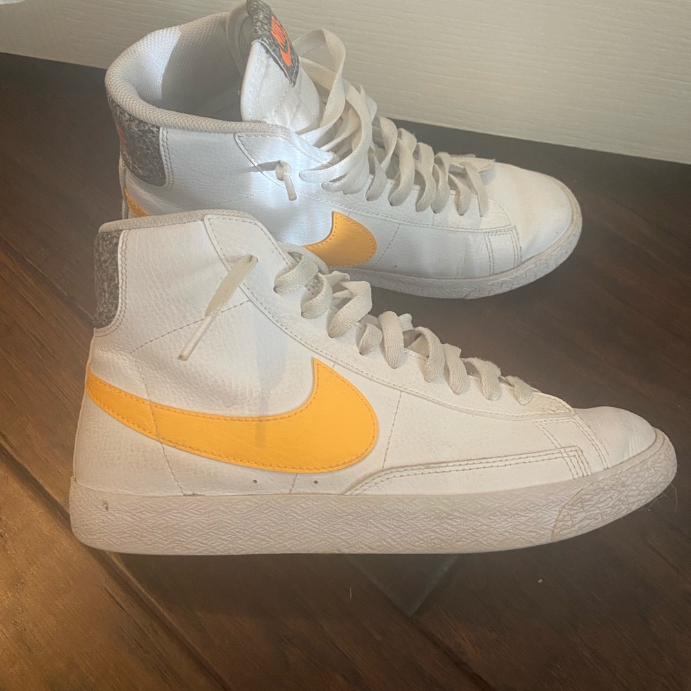 Nike blazer shoe